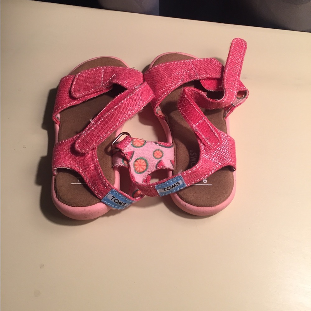 TOMS Little Girl’s Toddler Sandals Coral Color